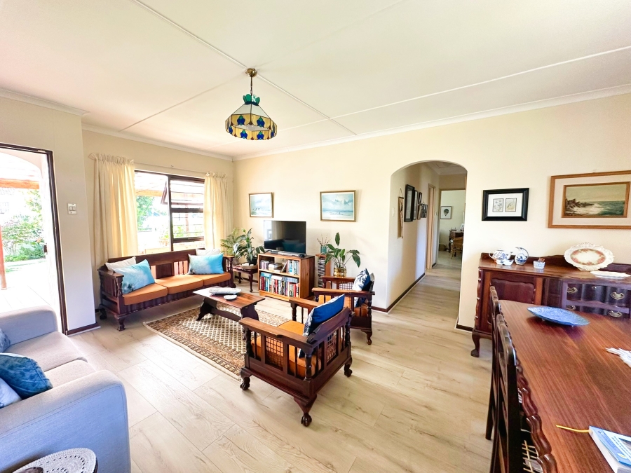 2 Bedroom Property for Sale in Meedingsride Western Cape
